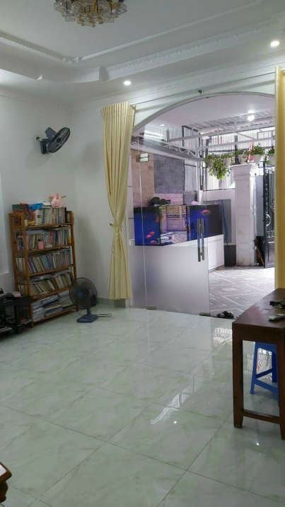 Bán nhà hẻm xe hơi đường Xô Viết Nghệ Tĩnh, Vũng Tàu, cách biển 1km
