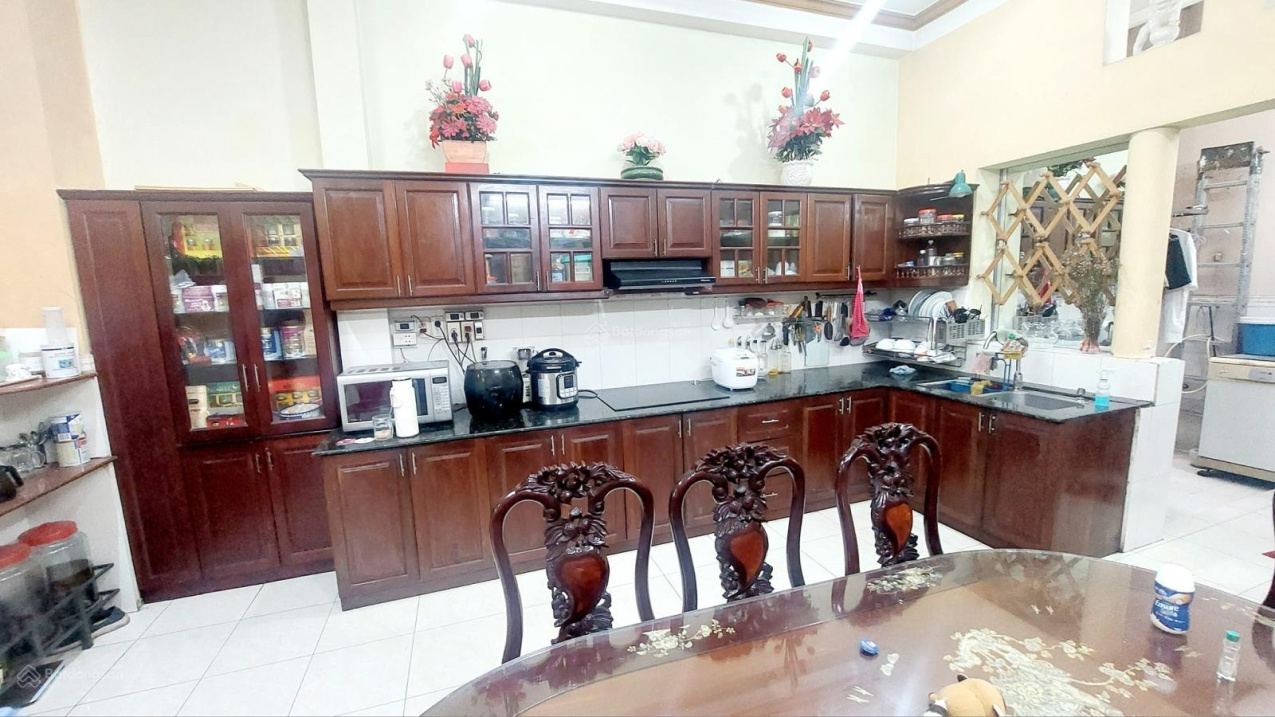 Bán nhà khu phân lô vip Tô Hiệu - 10m có lề - Nhà đẹp 5 tầng đa công năng