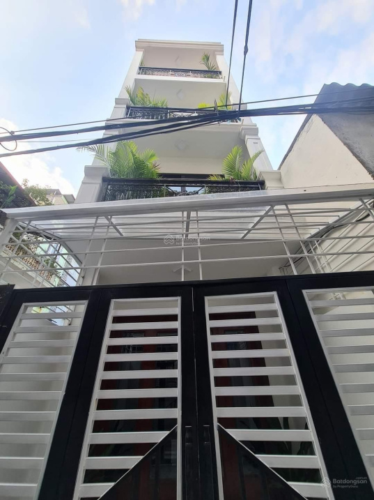 Bán nhà mặt ngõ Giáp Bát, 55m2 5 tầng, 6 phòng, gần ô tô, giảm sâu còn 6 tỷ tròn