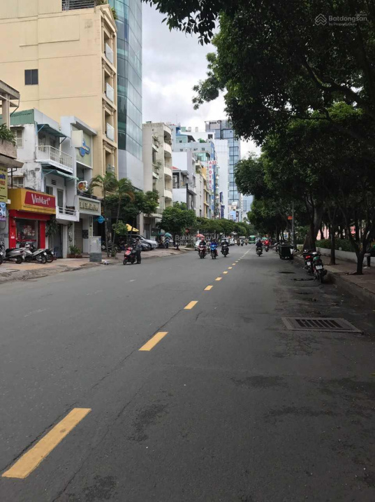 Bán nhà mặt tiền Hai Bà Trưng Quận 3, nắm đúng chủ thiện chí bán, DT 8x26m