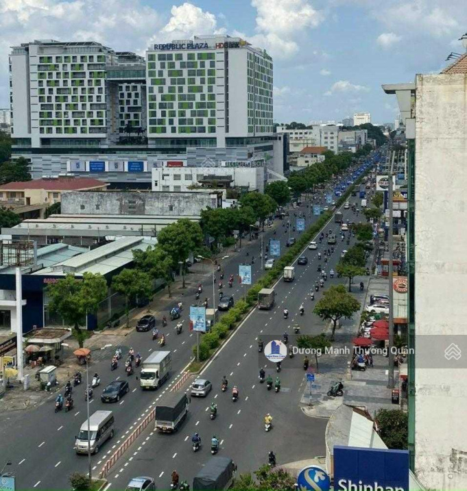 Bán nhà mặt tiền đường Cộng Hòa giá rẻ hơn nhà trong hẻm, chỉ 16.6 tỷ