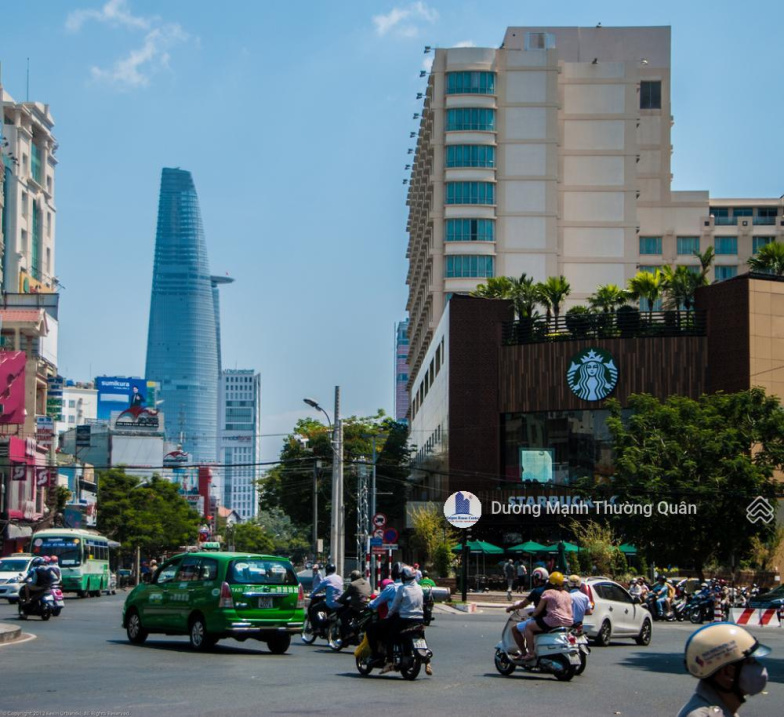 Bán nhà mặt tiền đường Đông Du Quận 1, góc Đồng Khởi