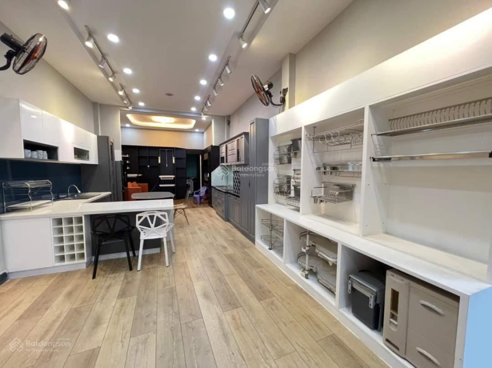 Bán nhà mặt tiền đường Đồng Khởi Biên Hòa Đồng Nai 120m2 giá 6.8 tỷ