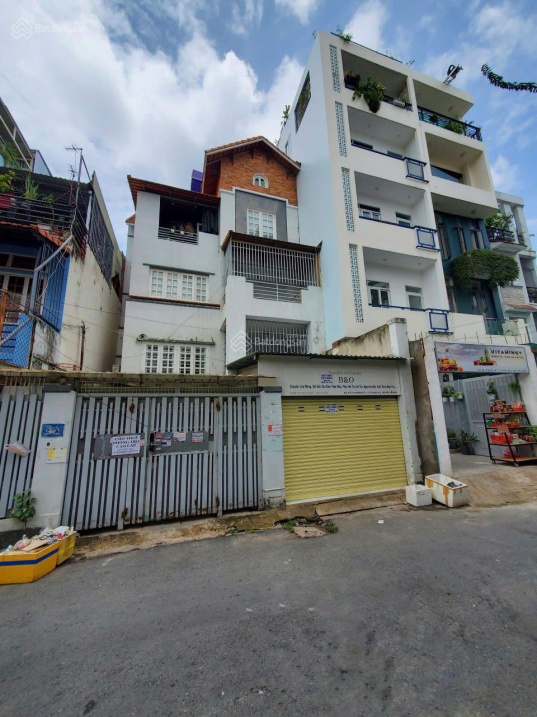 Bán nhà mặt tiền đường số gần Lotte Q7