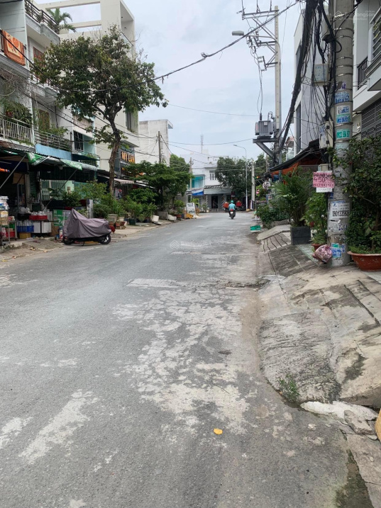 Bán nhà mặt tiền đường số phường Tân Quy xe hơi ngủ trong nhà chưa tới 10 tỷ