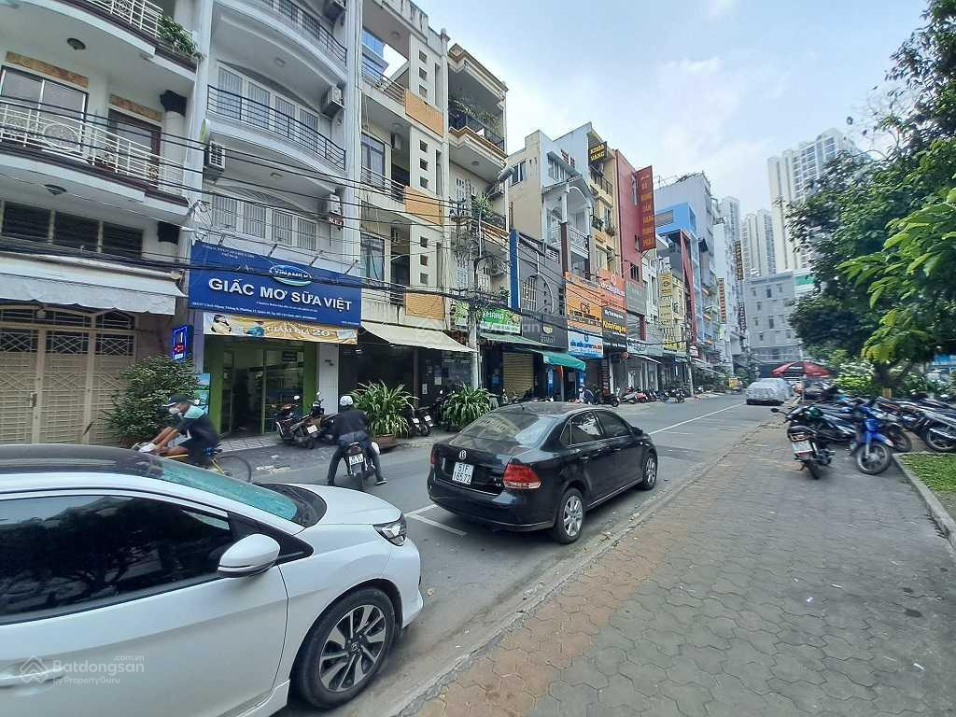 Bán nhà mặt tiền nội bộ Cách Mạng Tháng 8, P12, Quận 10 DT đẹp 4x16m 6 tầng DT 50 tr/th chỉ 23.5 tỷ