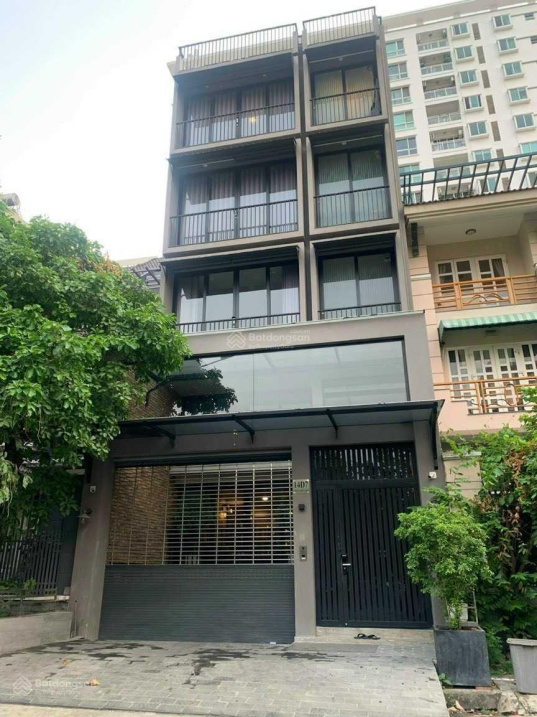 Bán nhà mới đẹp 2 mặt tiền đường Thảo Điền, P. Thảo Điền, 8x18m, hầm 6 lầu, 1000m2 sàn, 40 tỷ TL