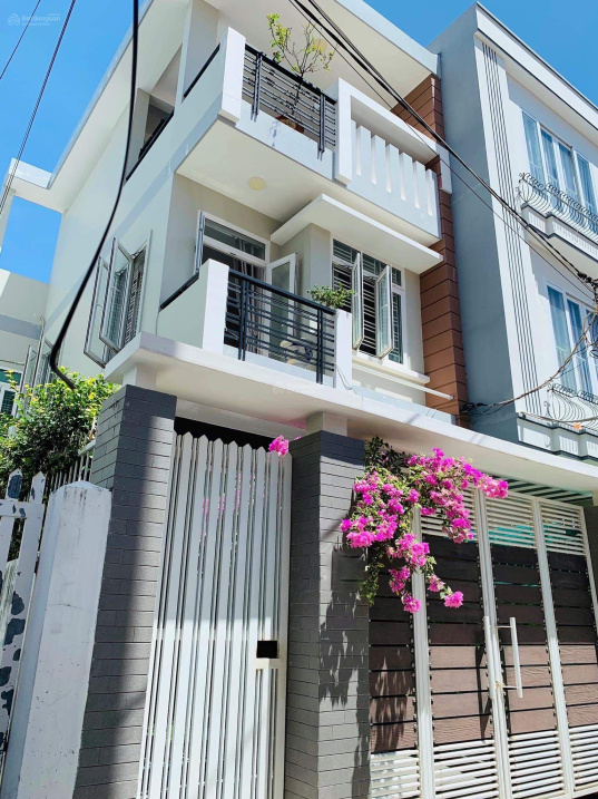 Bán nhà ngay trung tâm hẻm oto 49 Lê Hồng Phong - Phước Tân, cách Coopmart 200m