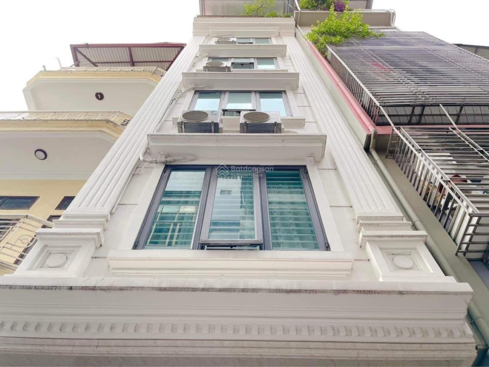 Bán nhà ngõ 199 Trần Quốc Hoàn- 2 mặt tiền ô tô tránh- 50m2 x 5 tầng- 10 tỷ 6- KD đỉnh- ở lộc