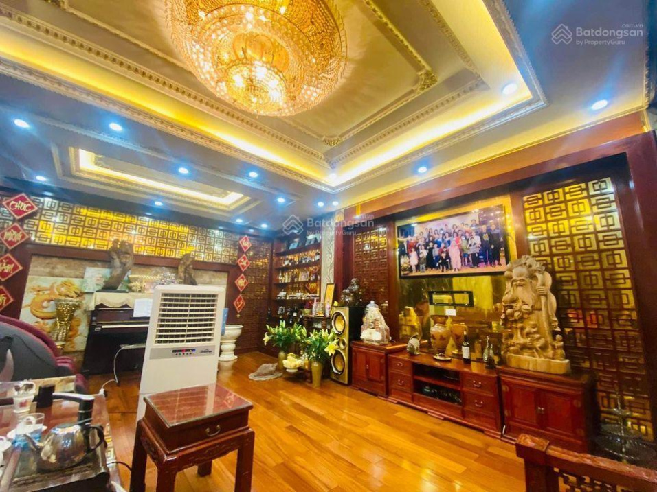 Bán nhà phân lô Nguyễn Chí Thanh, Đống Đa, ô tô, lô góc, 45m2, 5 tầng, MT 5.7m, giá 6 tỷ 500 triệu