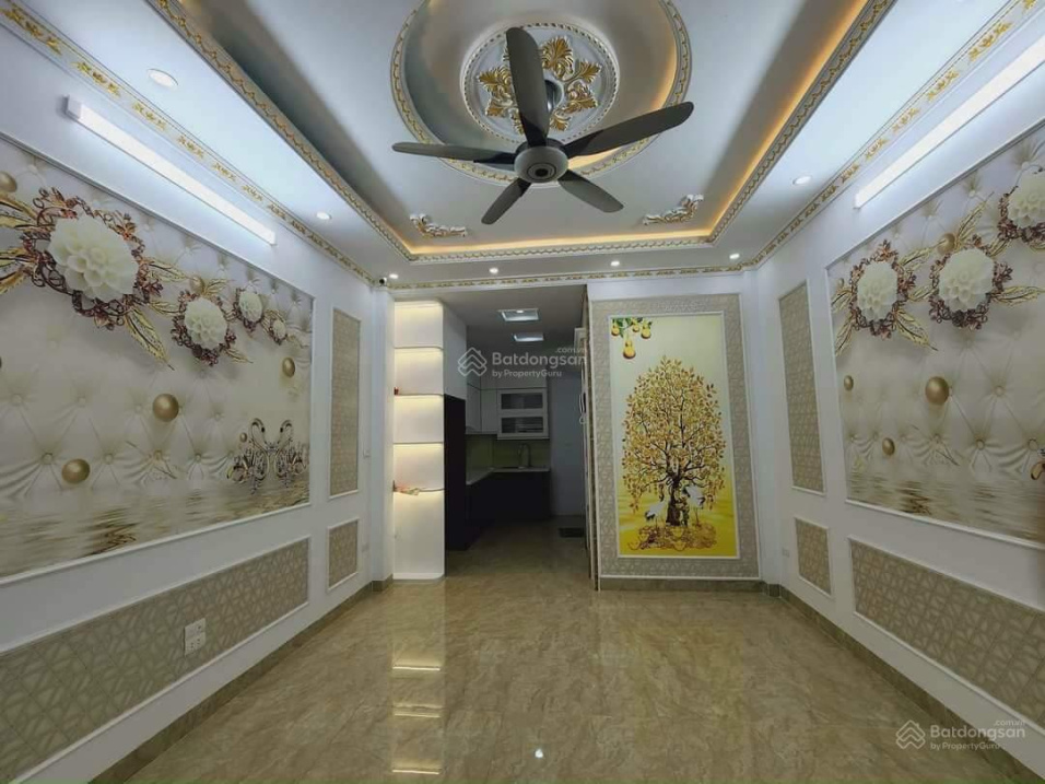 Bán nhà phố Đức Diễn, ô tô đỗ cổng, nhà mới, ngõ nông, 2 thoáng, 7PN, 38m2 x 5T, hơn 3 tỷ