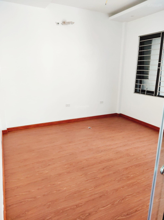 Bán nhà phố Lụa, Hà Đông ô tô vào nhà sát công viên kd tốt 45m2 giá 5 tỷ