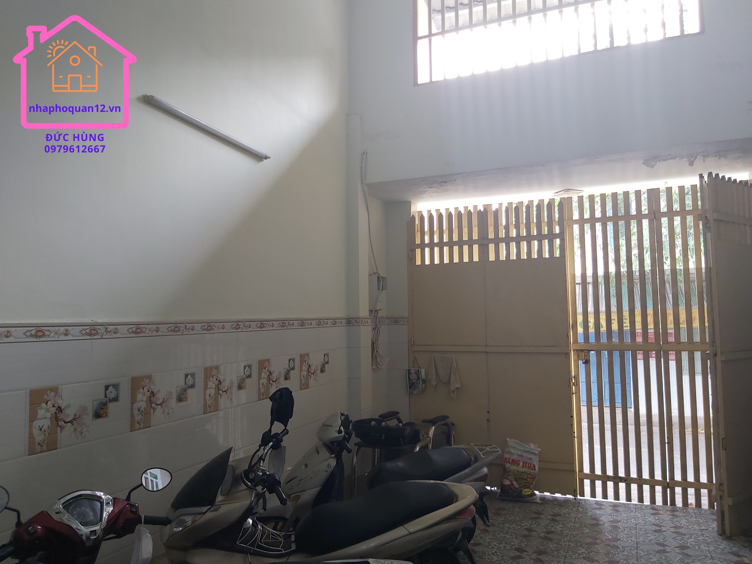 Bán nhà Mặt tiền Giá ngộp Bank, Trung Mỹ Tây 03 Quận 12, Diện tích 4.6x26