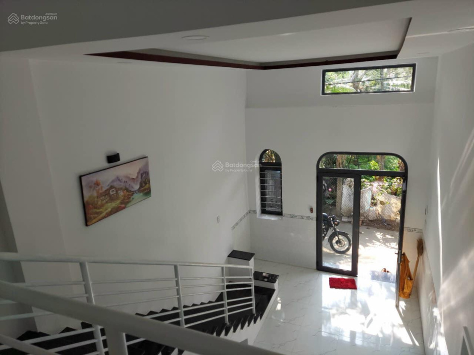 Bán nhà sát mặt tiền đường Liên Hoa, Vĩnh Ngọc, Nha Trang (gần bờ kè sông Cái) Đường ô tô thông