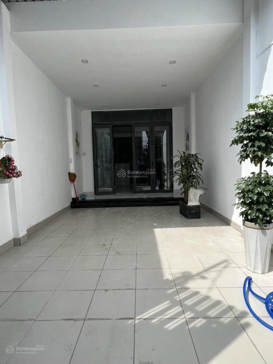 Bán nhà trệt lầu 2PN đường 11, Linh Xuân, Thủ Đức, DT 100m2 giá 4.5 tỷ