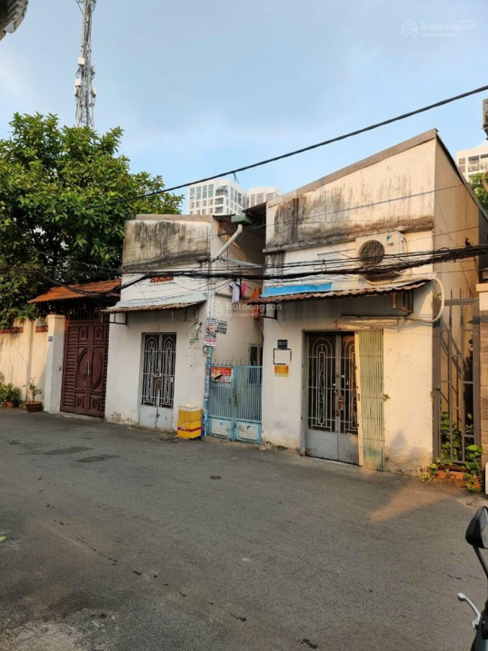 Bán nhà trọ đường 20 Hiệp Bình Chánh Thủ Đức, DT 135m2, 8 phòng giá 10.5 tỉ