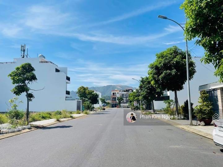 Bán nhanh đất nền Mỹ Gia, hướng đông, đường ô tô 13mét, giá chỉ 26,5 triệu/m2