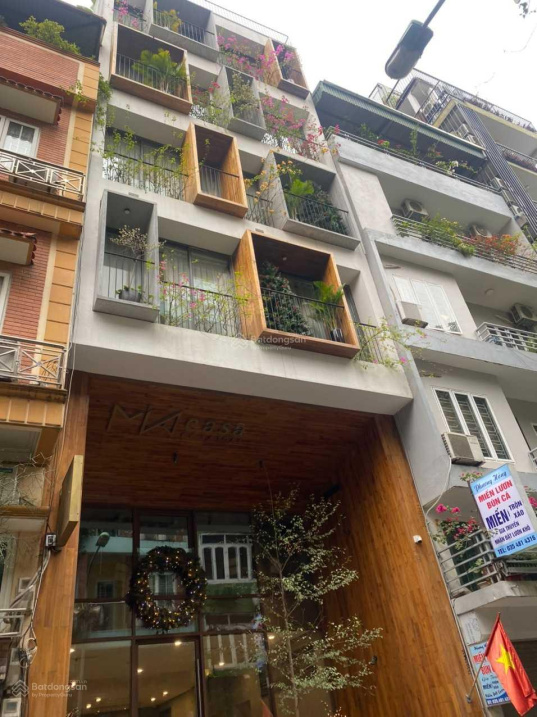 Bán tòa khách sạn 7 tầng - mới MT: 7m - 95 tỷ, 17 phòng - mặt phố Cầu Gỗ - Hoàn Kiếm - view Hồ Gươm