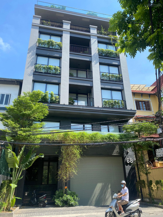 Bán toà nhà Số 68 mặt phố đường Tô Ngọc Vân, Tây Hồ diện tích 156m2 - MT 12m, 8 tầng view Hồ Tây