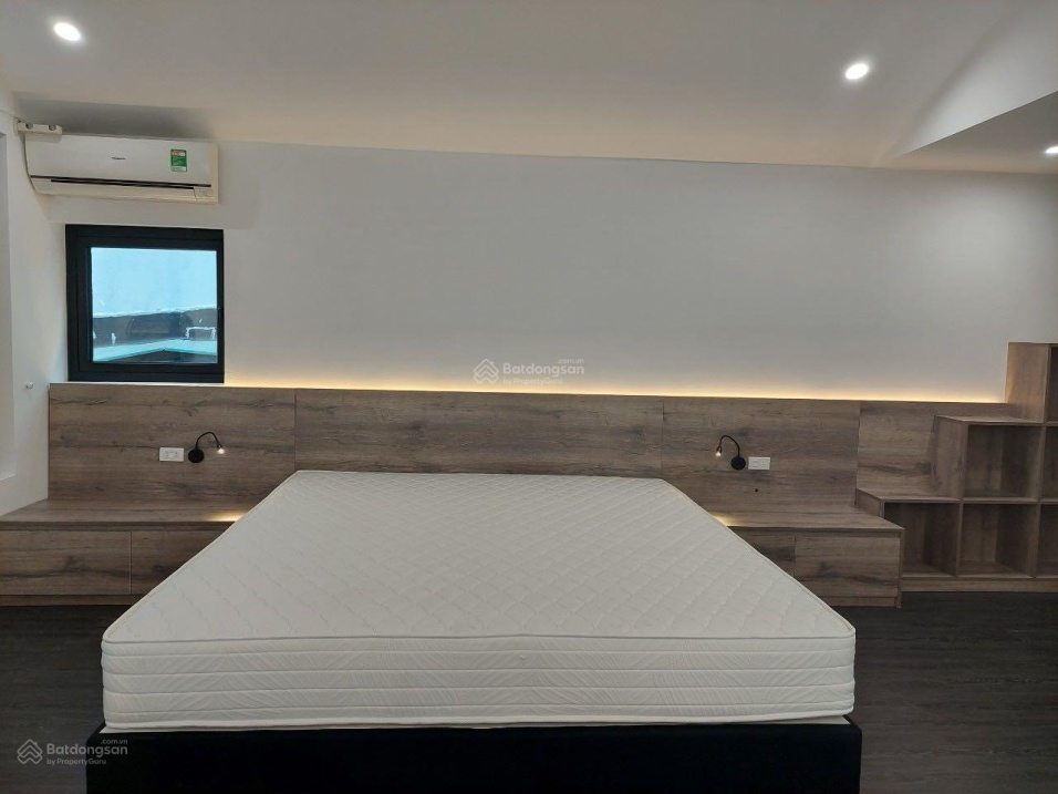 Bán tòa nhà căn hộ 8 tầng diện tích 132m2, mặt tiền 8m khu Tô Ngọc Vân, Quảng An, Tây Hồ, Hà Nội