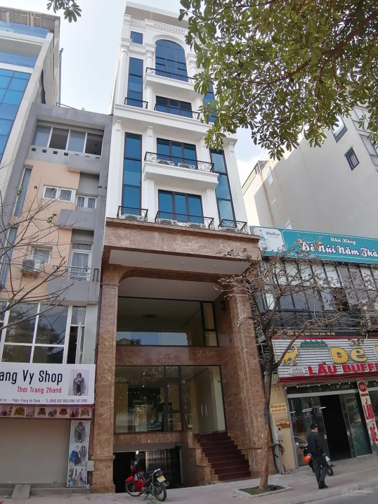 Bán tòa nhà văn phòng Đào Tấn, Ba Đình 120m2 8 tầng 40 tỷ