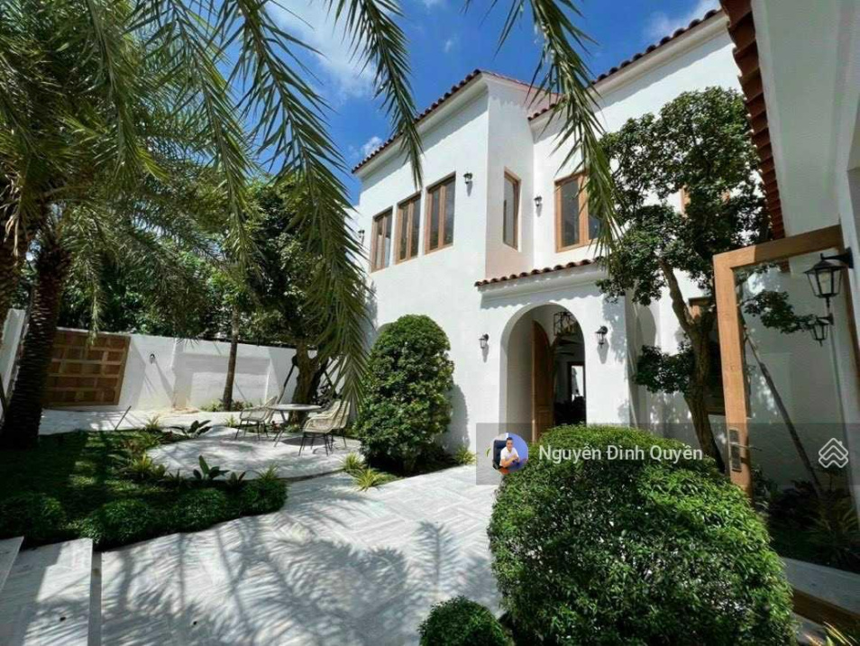 Bán villa - phường Thảo Điền - Quận 2 DT: 500m2 - sân vườn - hồ bơi. 95 tỷ - như hình