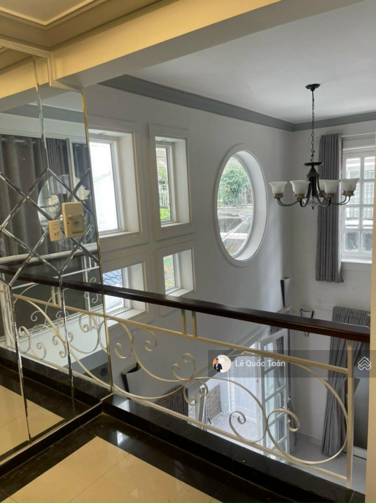 Biệt thự HXH Phú Nhuận - Góc 2 MT - 7 x 13m - 5 tầng - Nội thất cao cấp - chỉ 18,5 tỷ TL