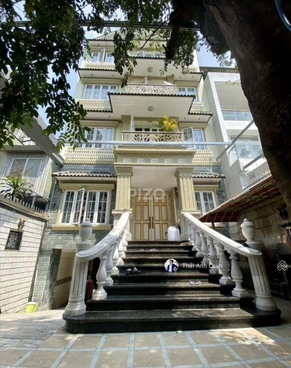 Biệt thự cổ điển sang trọng ngay Nguyễn Trung Ngạn, Bến Nghé, Q1. 6,2x16m (6T) ở ngay, chỉ 30,5 tỷ