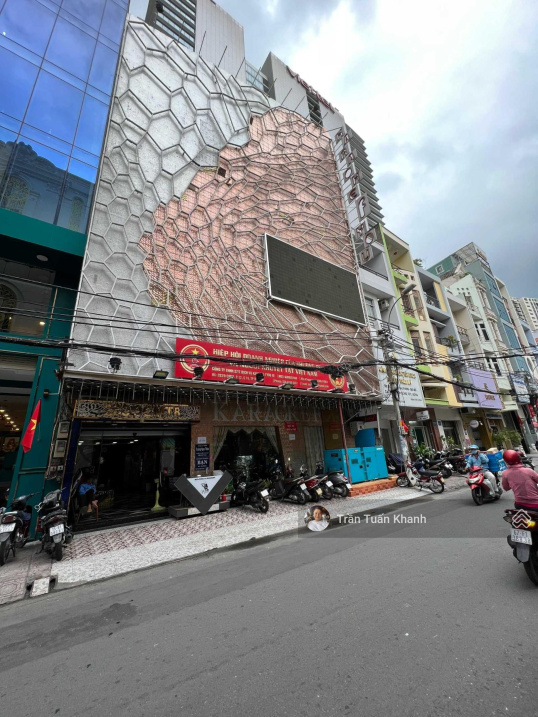 Bulding Cách Mạng Tháng Tám, P. 12, Q. 10, 12 x 17m, 6 tầng + thang máy - 77 tỷ