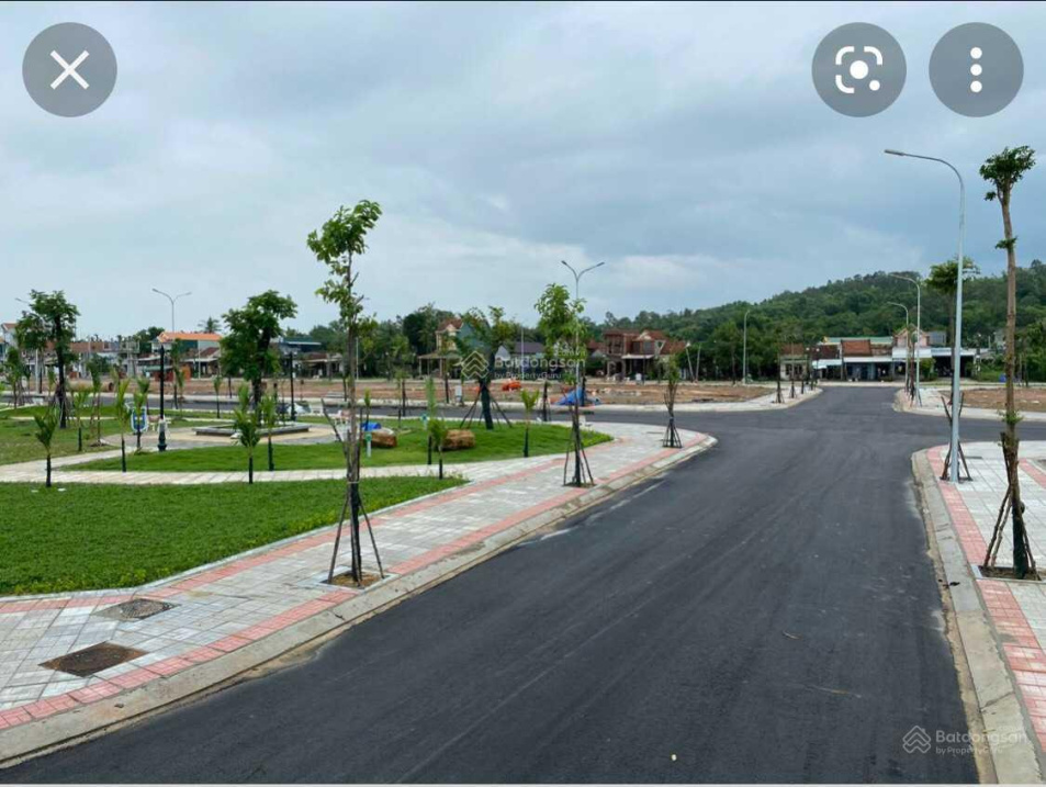 CC bán rẻ 140m2 đất mặt tiền đường nhựa 7,5m ngay quảng trường trung tâm thị trấn Mộ Đức Quảng Ngãi
