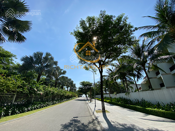 Cần bán căn biệt thự dự án Premier Village, Đà Nẵng trục đường biển Mỹ Khê, LH: 0932 560 868