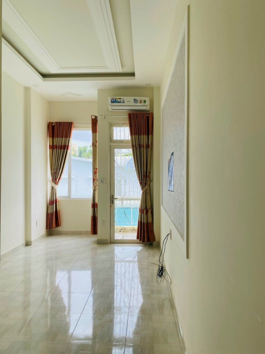 Cần bán căn nhà hẻm 496 Trương Công Định P8, hẻm thông ra Huyền Trân Công Chúa