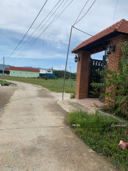 Cần bán đất thôn Quang Thạnh, xã Diên Hoà, đường Lạc Hoà 2, gần Tỉnh Lộ 2 giá 840 triệu