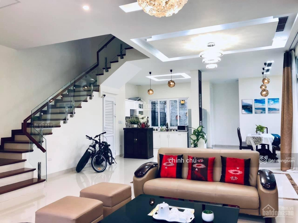 Cần bán gấp căn BT Xanh Villas,full nội thất 5*,diện tích 220m2x3 tầng,cho thuê 35tr/th.Giá 10,5tỷ