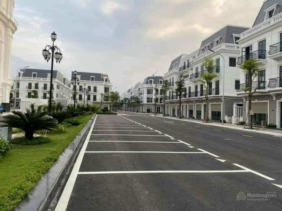 Cần bán gấp liền kề, biệt thự khu TTTM Phố chợ Đô Nghĩa, DT 162 164m2 200 250, 75 102 LH 0945 928 693