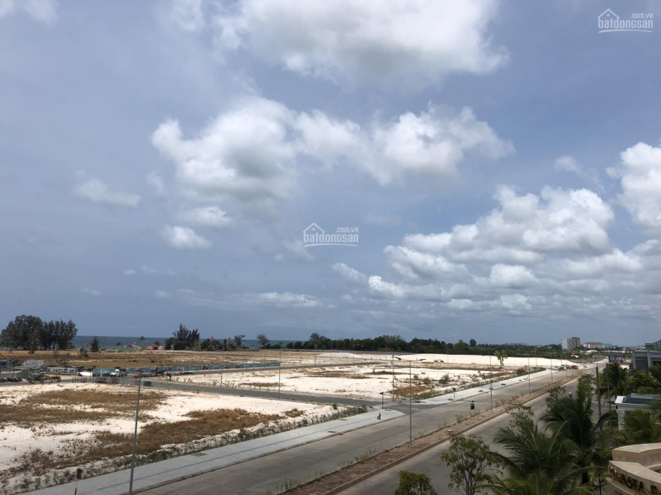 Cần bán gấp lô nền khách sạn sát biển trong dự án CEO Group Bãi Trường Phú Quốc. LH: 0939 439 474