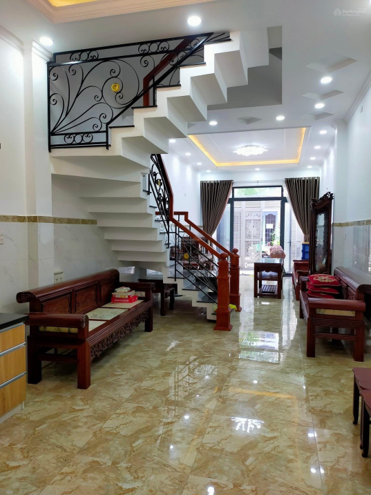 Cần bán gấp nhà đẹp lung linh 72m2, 5 tầng, Thoại Ngọc Hầu. Tân Phú 9,5 tỷ