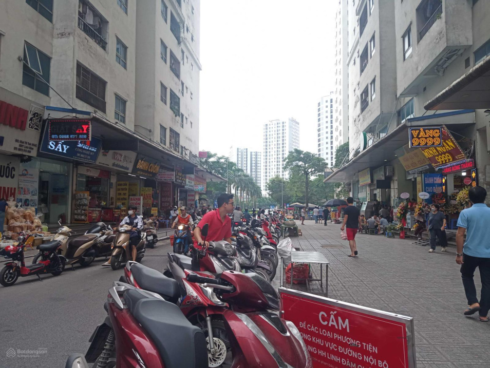 Cần bán ki ốt tầng 1 HH1A Linh Đàm, Hoàng Mai, nhỉnh 5 tỷ, đang cho thuê 37tr/th. LH: 0397 194 848