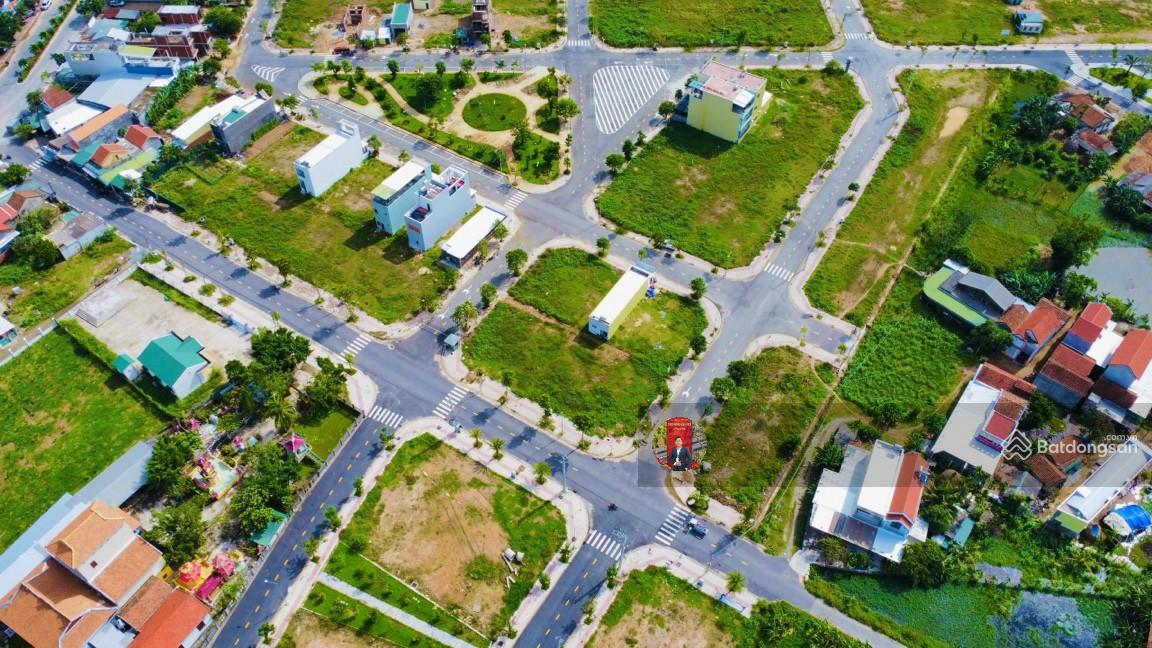 Cần bán lô đất đối diện trường THCS La Hà, cách Lê Quý Đôn 20m