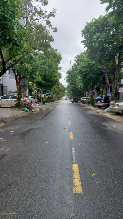 Cần bán nhà 3 tầng đường Hàn Thuyên giá rẻ