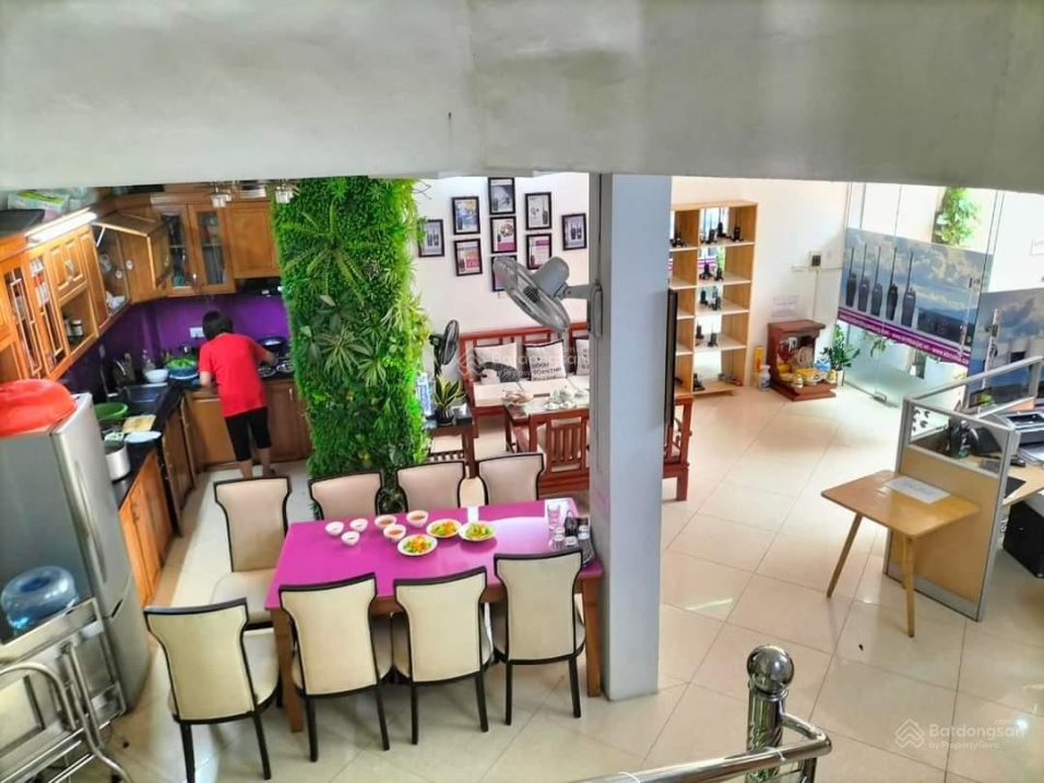 Cần bán trước tết căn nhà khu phân lô vip đường Võ Chí Công Quận Cầu Giấy. 55m2 6 tầng giá 14 tỷ