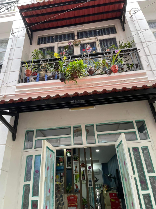 Chính chủ bán gấp nhà SHC, 4 phòng ngủ, 1tỷ850, bán trước tết về quê, nhà thật ko ảo tung chảo