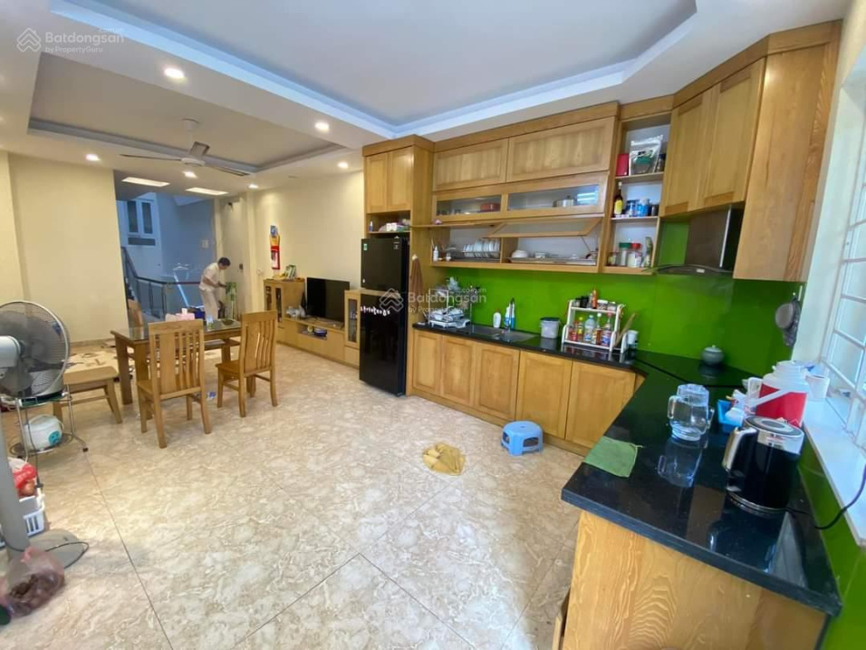 Chính chủ bán nhà 91 phố Hoàng Quốc Việt - Cầu Giấy, 110m2 - 5 tầng - mặt tiền 4m - giá: 17,6 tỷ