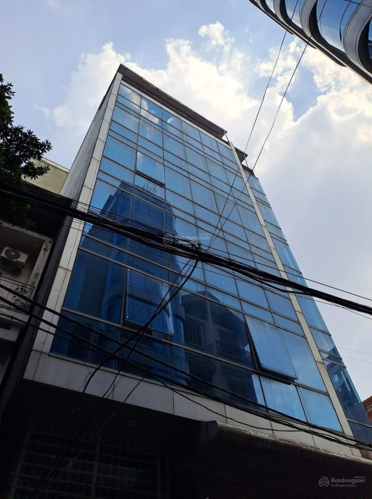 Chính chủ bán nhà phố Đào Tấn 120m2 - 8 tầng - mặt tiền 10m - giá: 41 tỷ - tòa văn phòng siêu đẹp