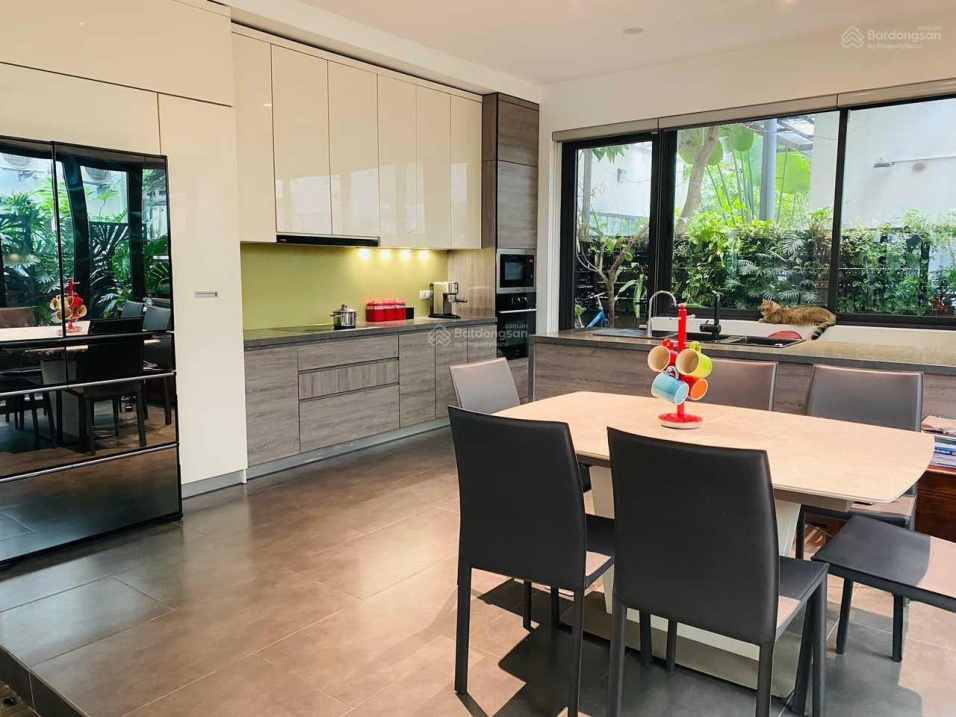 Chính chủ bán nhanh BT Vinhomes Thăng Long - TP đáng sống 130m2 x 4T, hoàn thiện đẹp, 16 tỷ