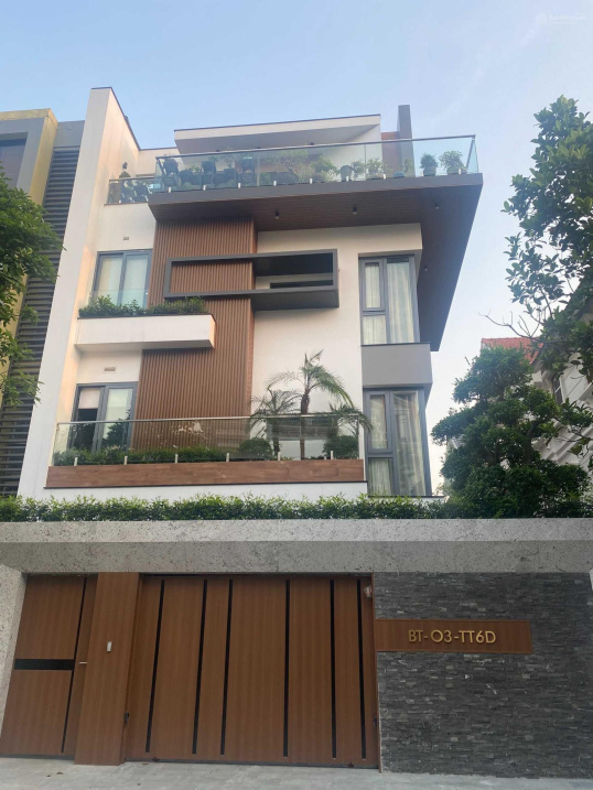 Chính chủ cần bán căn biệt thự rẻ nhất Linh Đàm - 220m2 - MT: 10m - 26.5 tỷ - kinh doanh - ở sướng