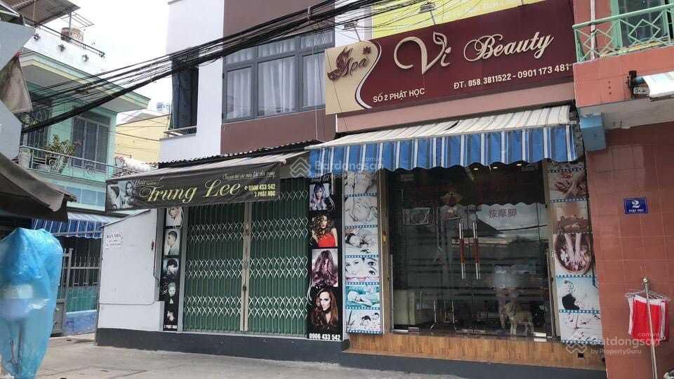 Chính chủ cần bán gấp lô đất địa thế đẹp tặng 4 căn nhà tại trung tâm thành phố Nha Trang