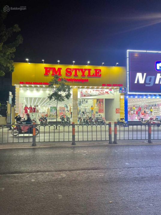 Chính chủ cần bán gấp nhà MT Nguyễn Văn Lượng, Gò Vấp DT 8x25m giá 26 tỷ.