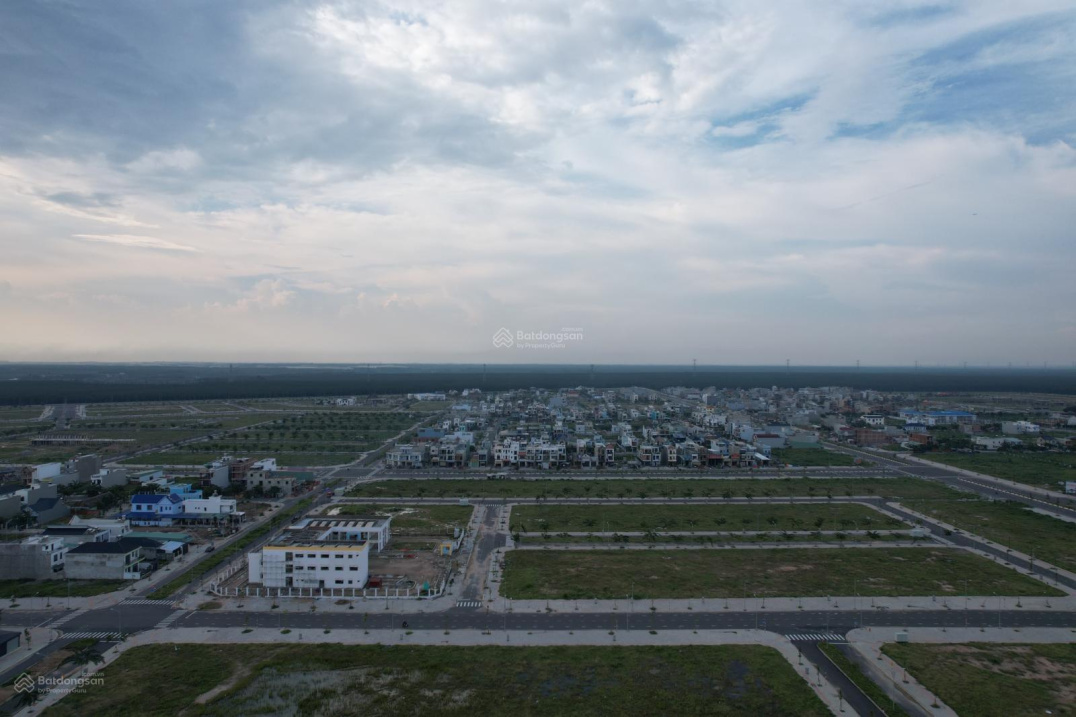 Chính chủ cần bán lô đất 125m², sổ sách đầy đủ, công chứng ngay. LH 0966 167 676