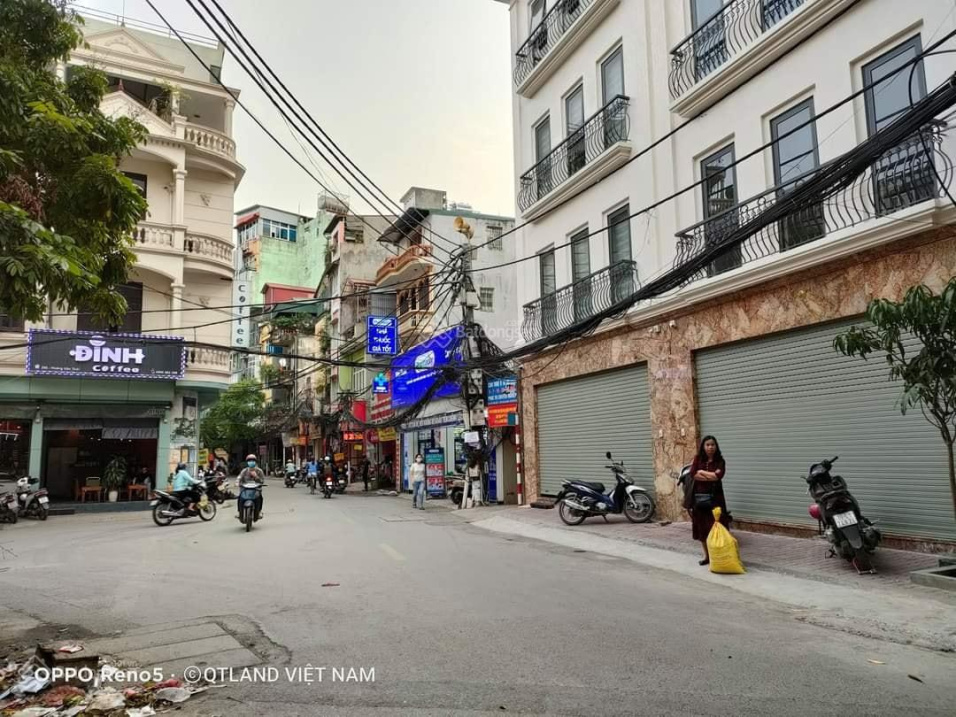 Chính chủ cần bán nhà lô góc, mặt phố Tô Vĩnh Diện, kinh doanh sầm uất, vỉa hè rộng, quá đẹp.